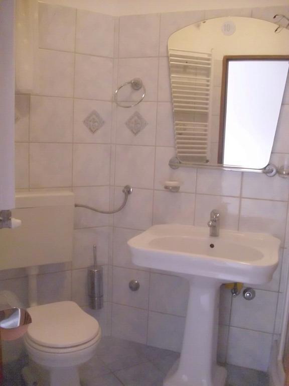 Apartments Rukavina Рогозниця Екстер'єр фото